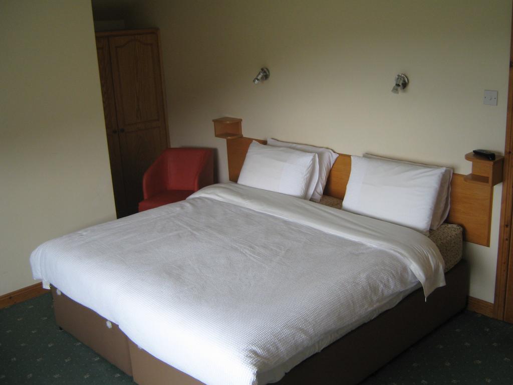 Bed and Breakfast Iveragh Heights Кэрсивин Экстерьер фото